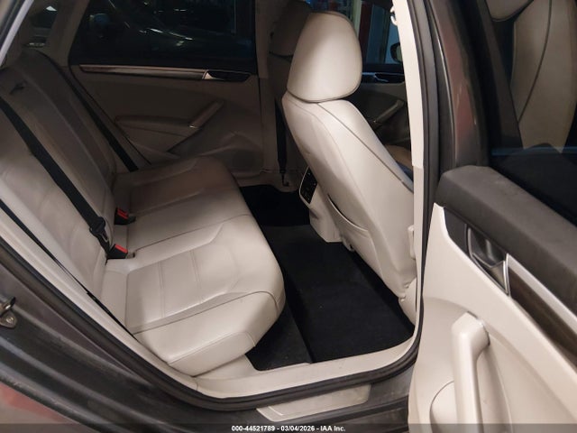 Volkswagen Passat 2.0t Se