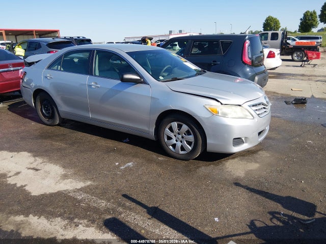 Salvage Toyota Camry Image