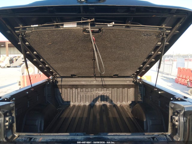 GMC Sierra 1500 4wd  Short Box Denali