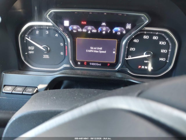 GMC Sierra 1500 4wd  Short Box Denali