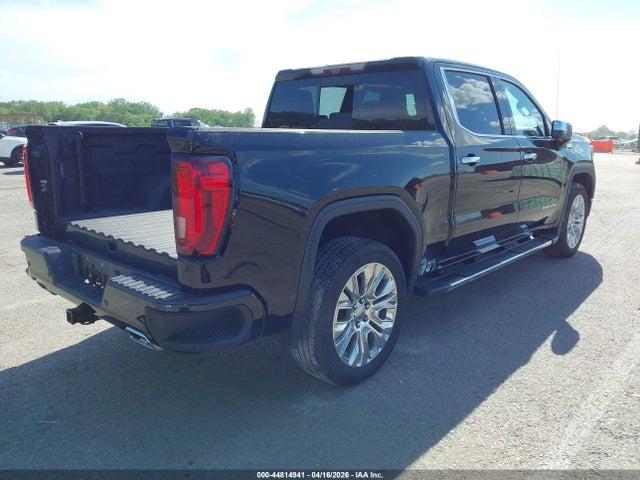 GMC Sierra 1500 4wd  Short Box Denali