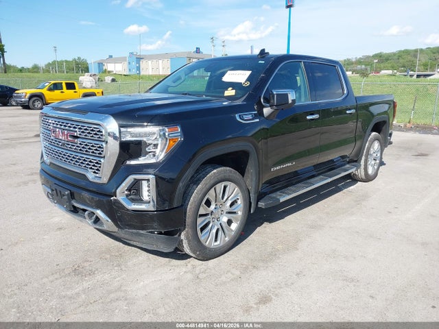 GMC Sierra 1500 4wd  Short Box Denali