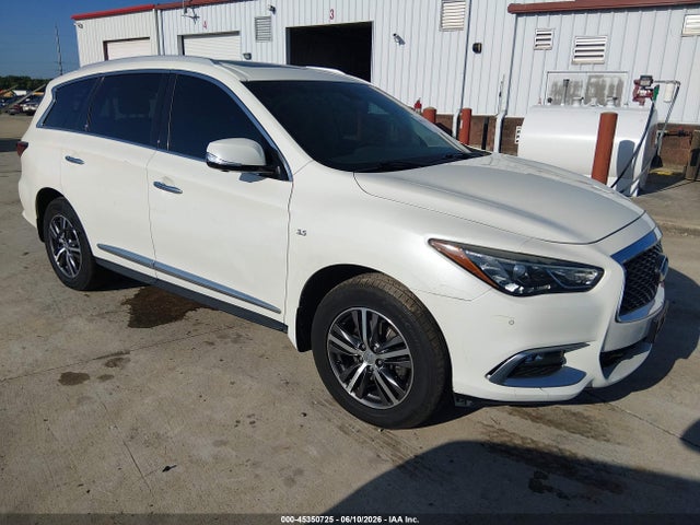 Salvage INFINITI Qx Image