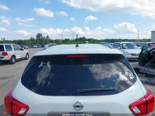 Nissan Pathfinder S