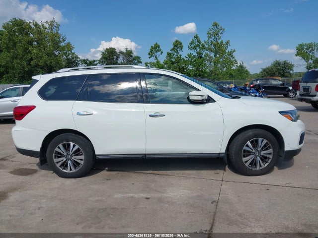 Nissan Pathfinder S