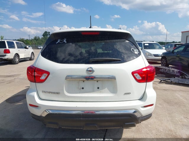 Nissan Pathfinder S
