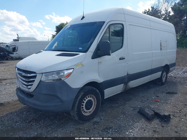 Freightliner Sprinter 2500 High Roof V6