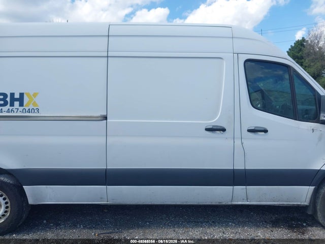 Freightliner Sprinter 2500 High Roof V6