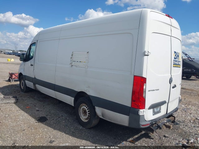 Freightliner Sprinter 2500 High Roof V6