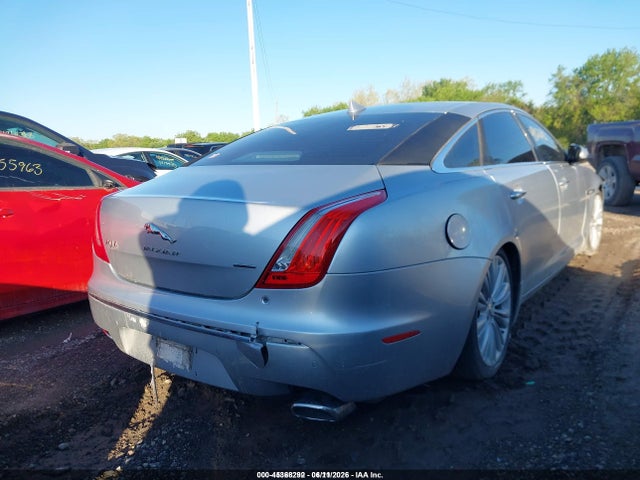 Jaguar XJ Xjl Portfolio