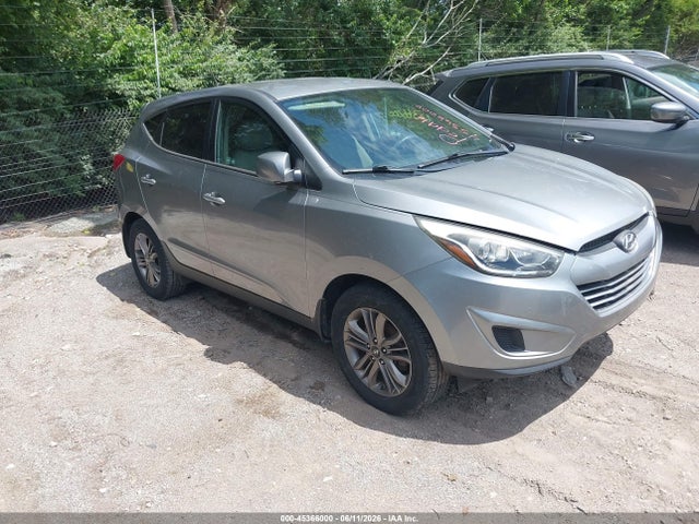 Salvage Hyundai TUCSON Image