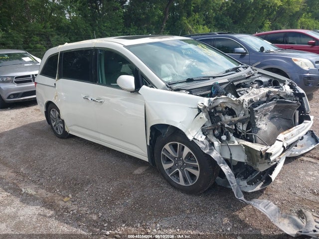 Salvage Honda Odyssey Image
