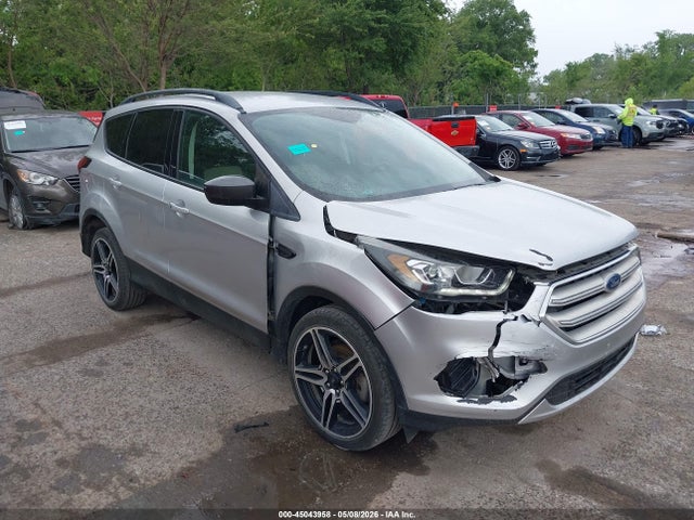 Salvage Ford Escape Image