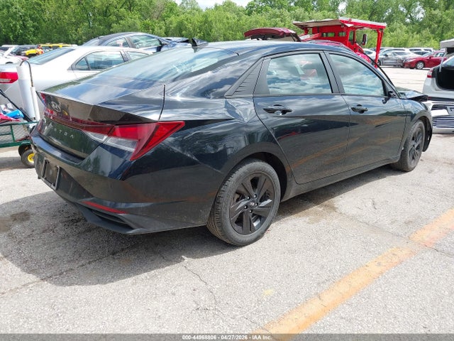 Hyundai ELANTRA Sel