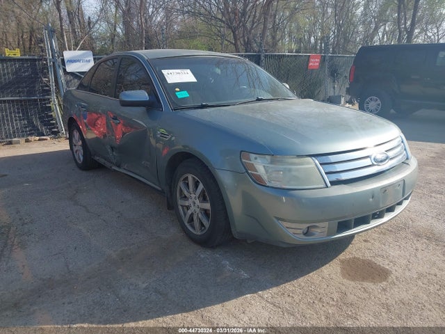Salvage Ford Taurus Image