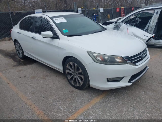 Salvage Honda Accord Image