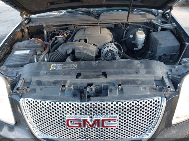 GMC Yukon Denali