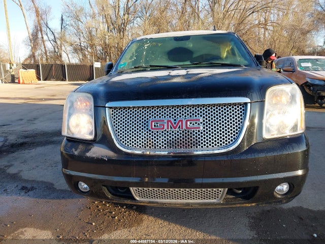 GMC Yukon Denali