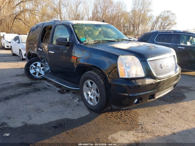 Salvage GMC Yukon Image