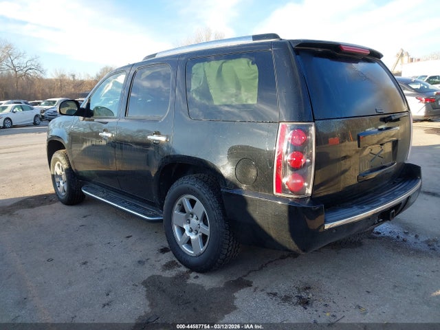 GMC Yukon Denali