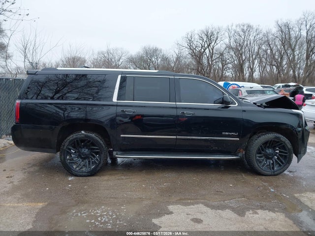 GMC Yukon Denali
