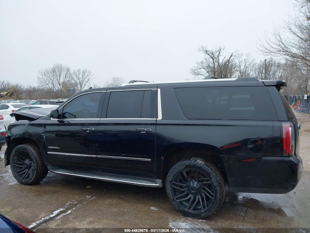 GMC Yukon Denali