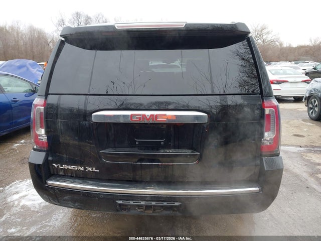 GMC Yukon Denali