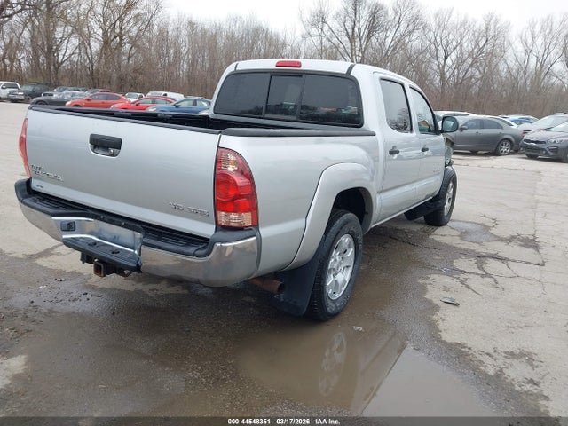 Toyota Tacoma Base V6