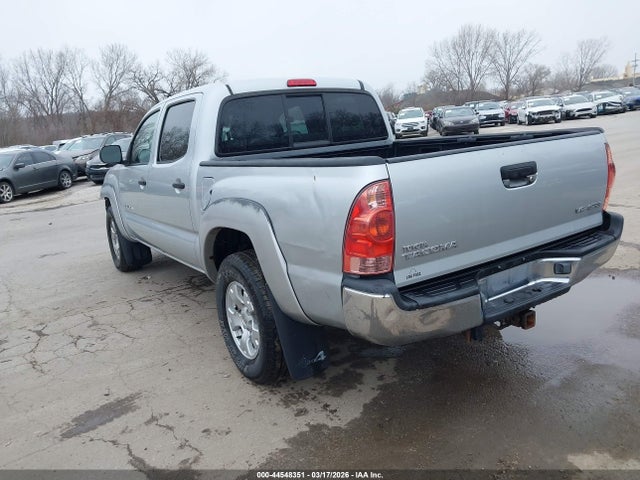 Toyota Tacoma Base V6
