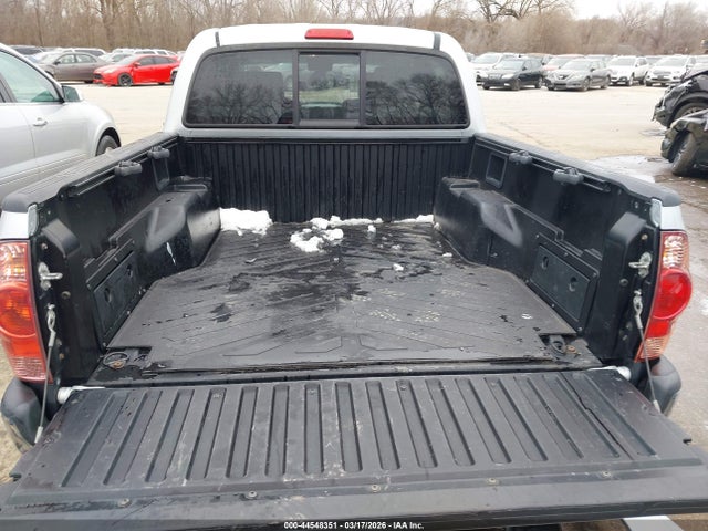 Toyota Tacoma Base V6