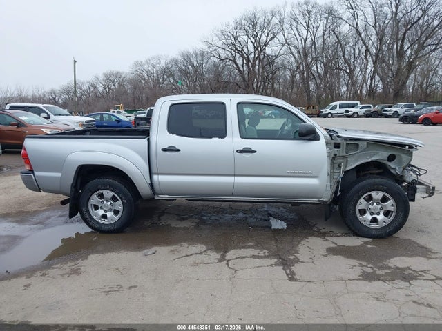 Toyota Tacoma Base V6