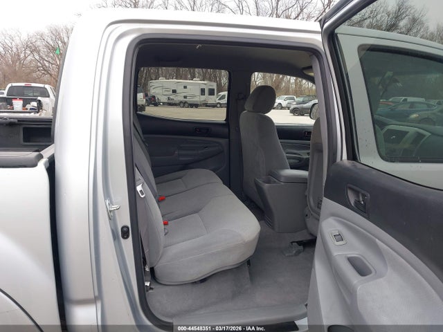 Toyota Tacoma Base V6