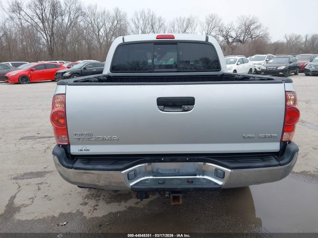 Toyota Tacoma Base V6