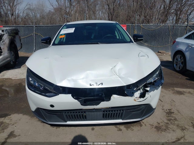Kia EV6 Light