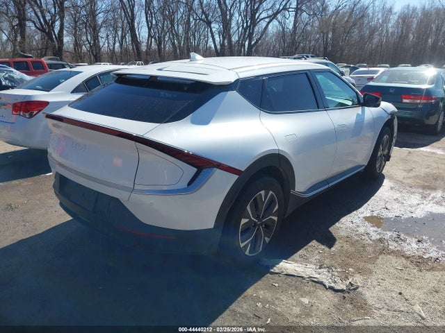 Kia EV6 Light