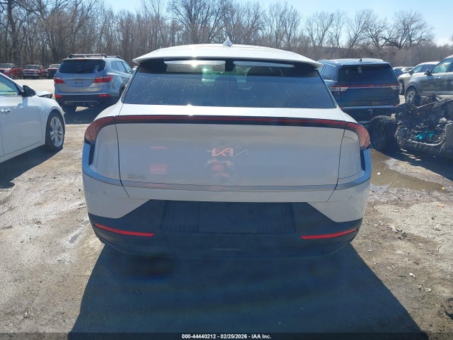 Kia EV6 Light