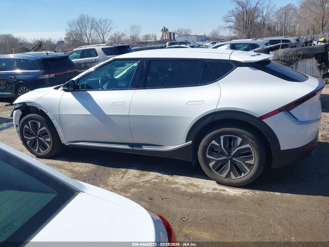 Kia EV6 Light