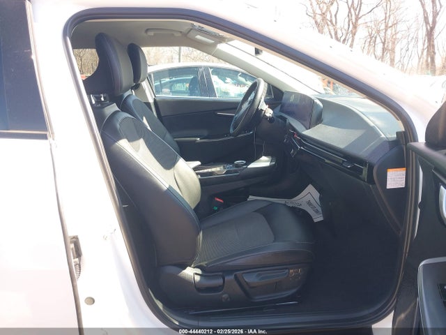 Kia EV6 Light