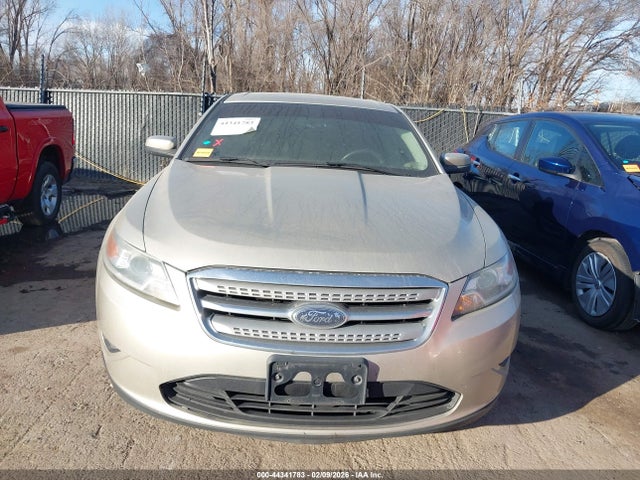 Ford Taurus Sel