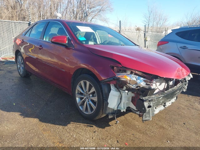 Salvage Toyota Camry Image