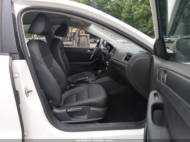 Volkswagen Jetta 2.5l Se
