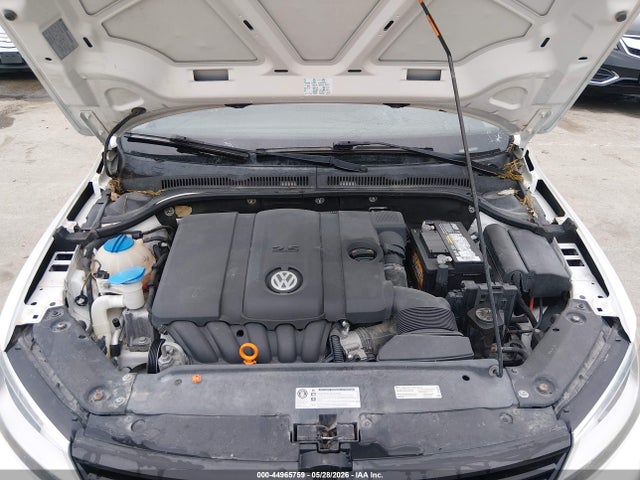 Volkswagen Jetta 2.5l Se