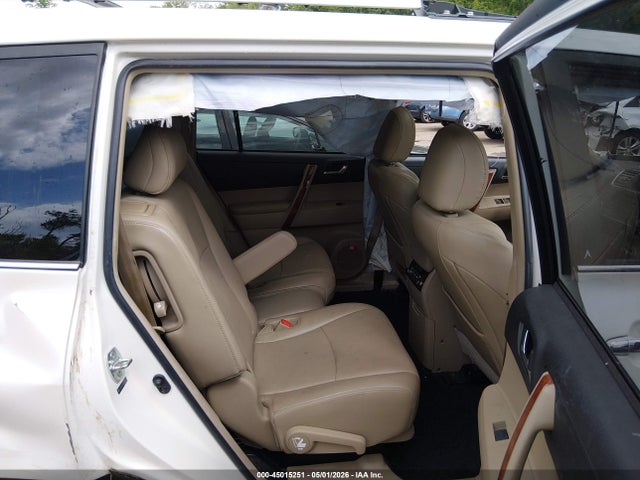 Toyota Highlander Limited V6