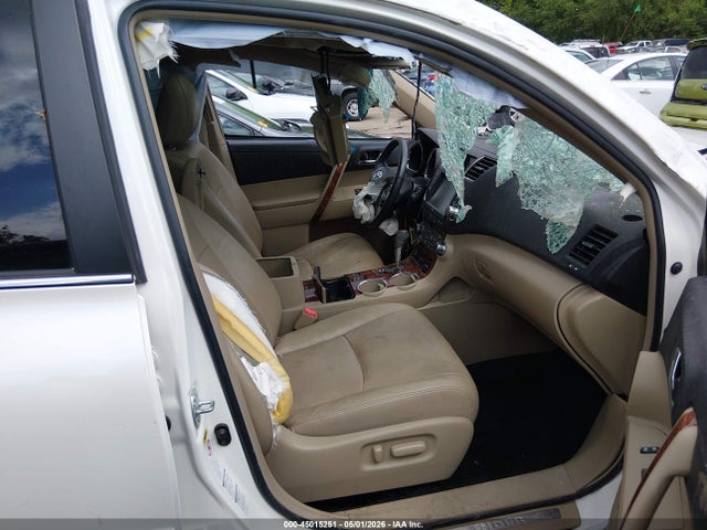Toyota Highlander Limited V6