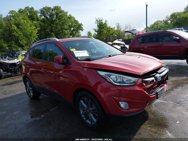 Salvage Hyundai TUCSON Image