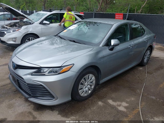 Toyota Camry Le Hybrid