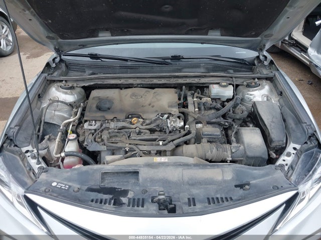 Toyota Camry Le Hybrid