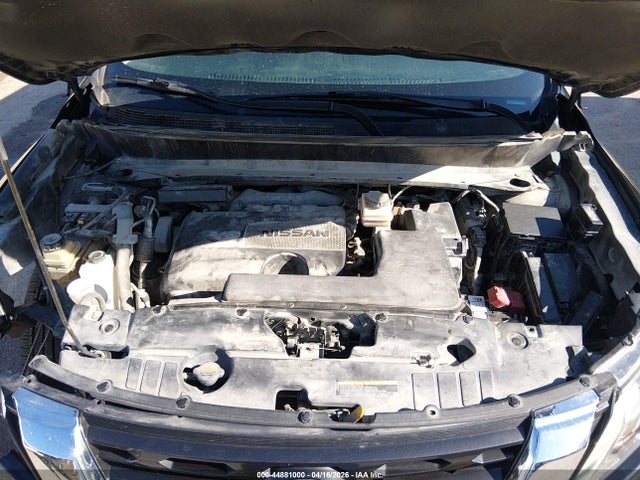 Nissan Pathfinder Sl