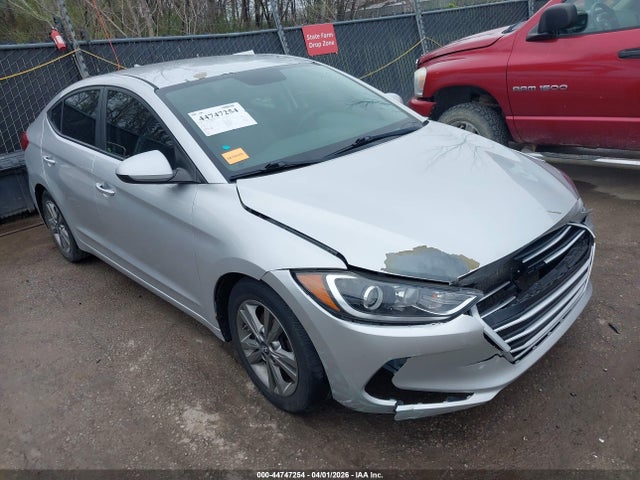 Salvage Hyundai ELANTRA Image