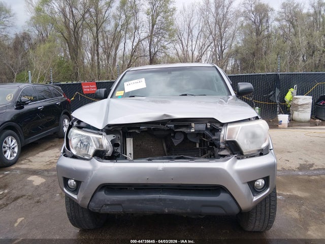 Toyota Tacoma Base V6